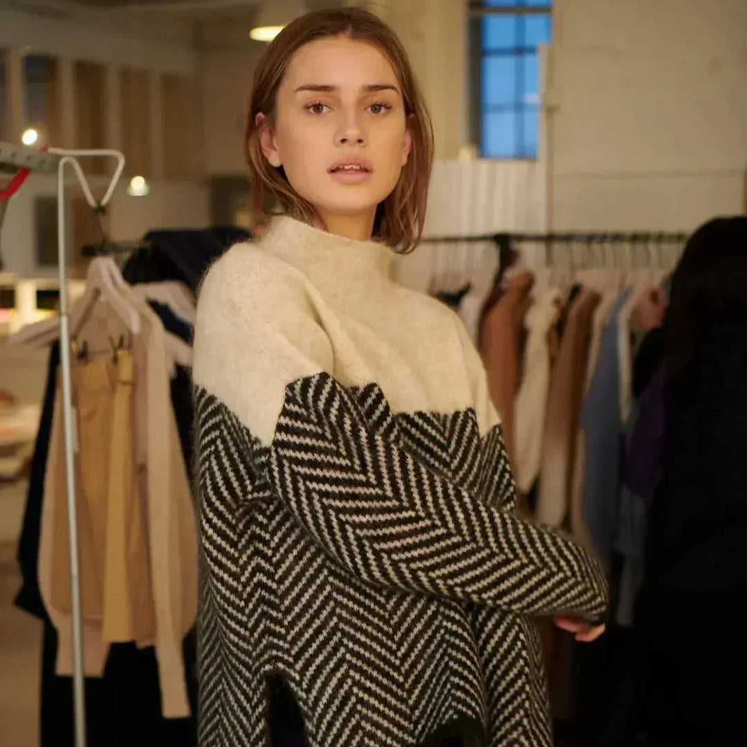 Isabelle™ - Turtleneck Jumper