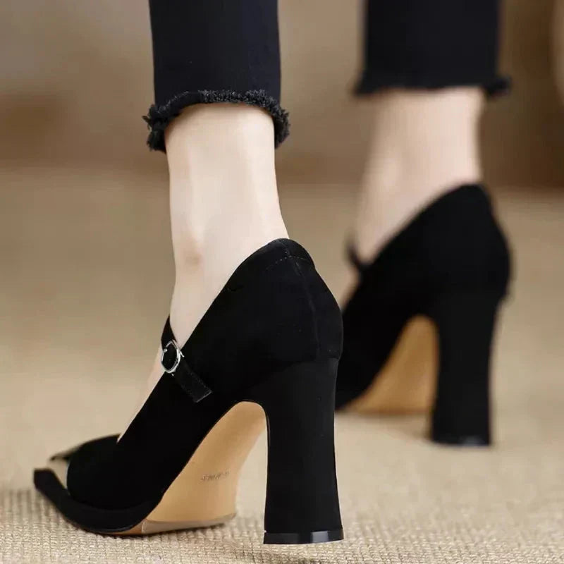 Isa | Mora Elegant Pumps