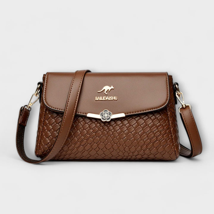 Luxurious Shoulder Bag with Versatility and Style