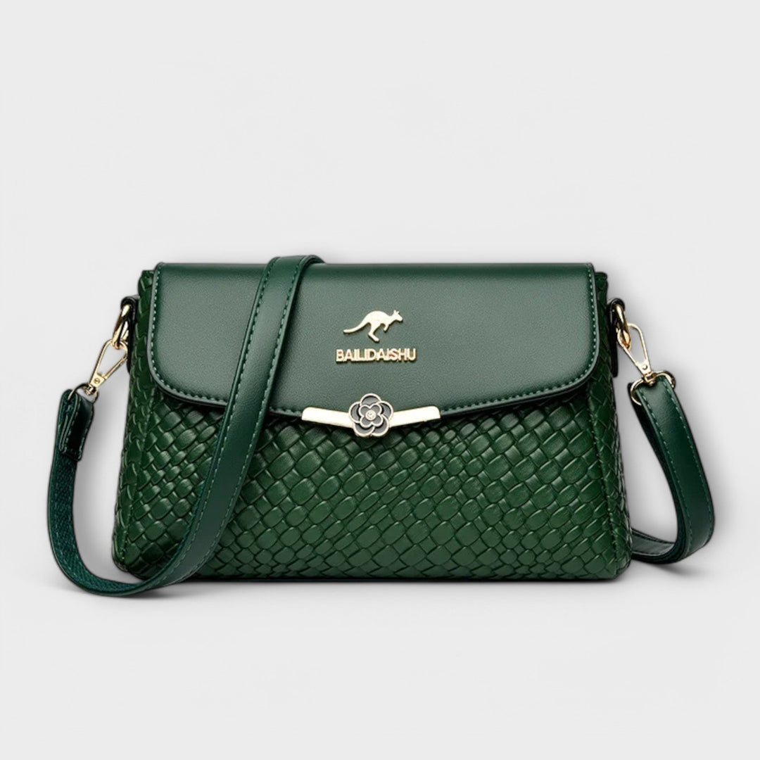 Luxurious Shoulder Bag with Versatility and Style