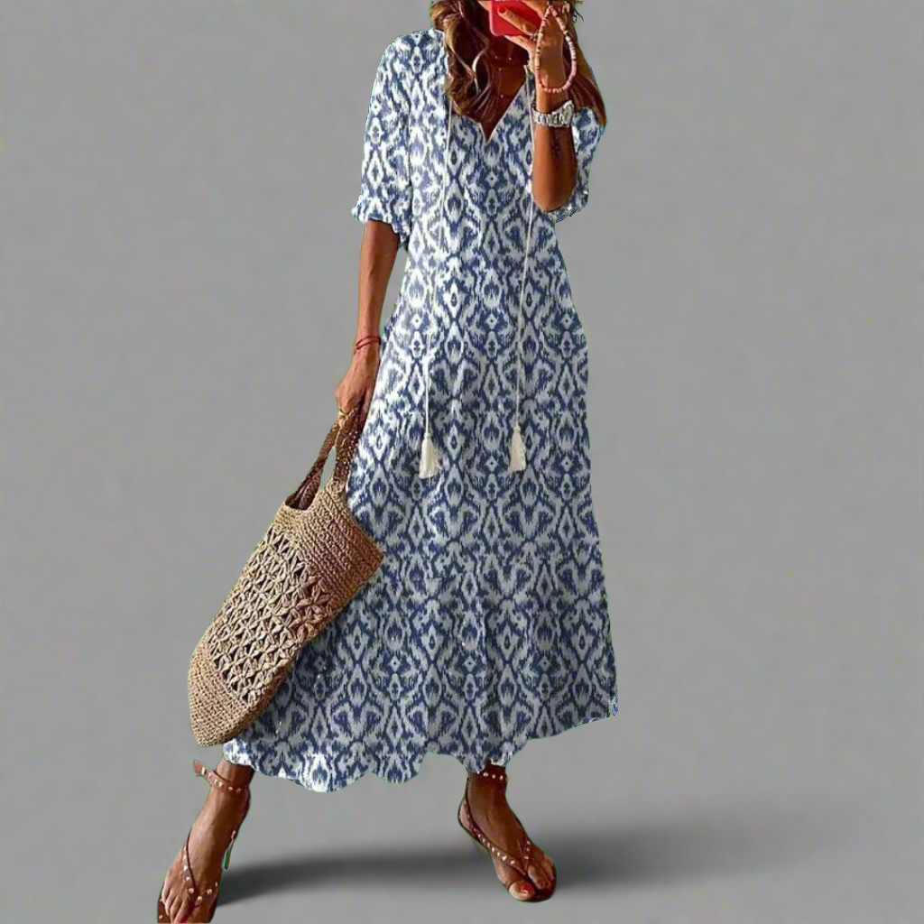 Cyratrud | Elegant Airy Maxi Dress with a Contemporary Touch
