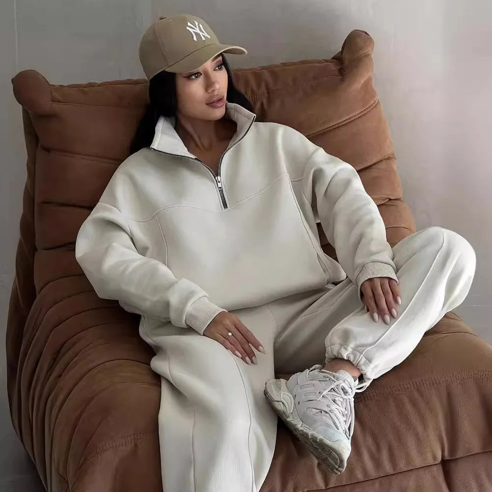 Senna | Sporty Lounge Set with Zipper Collar